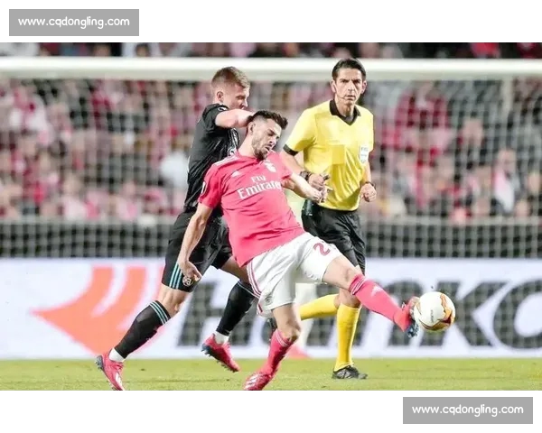 今晚足球大战：精彩赛事比分实时更新，焦点对决不容错过